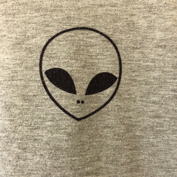3 for 25 Alien's T-Shirt 👽 - Picture 2 of 3